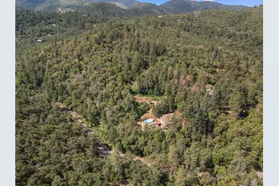 5266 Dark Hollow Road, Medford, OR 97501 - Photo 41