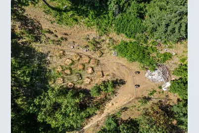 5266 Dark Hollow Road, Medford, OR 97501 - Photo 33