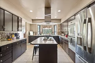 5266 Dark Hollow Rd, Medford, OR 97501 - Photo 13