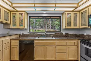 3755 Hosmer Ln, Gold Hill, OR 97525 - Photo 11