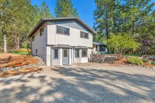 3755 Hosmer Ln, Gold Hill, OR 97525 - Photo 3