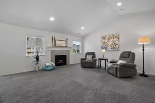 2471 NW Jackpine Ln, Redmond, OR 97756 - Photo 5