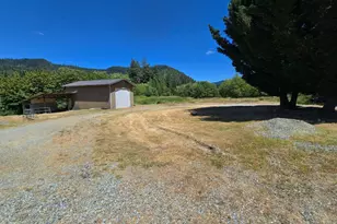 2157 Ferguson Ln, Days Creek, OR 97429 - Photo 37