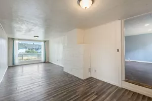 71 SW 2nd St, Madras, OR 97741 - Photo 21