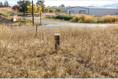 993 Suncrest Road, Medford, OR 97504 - Photo 23