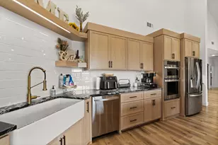 3487 SW Leonard Rd, Grants Pass, OR 97527 - Photo 9