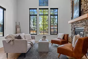 1060 N Bluebird St, Sisters, OR 97759 - Photo 7