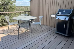 1974 Redtail Hawk Dr, Redmond, OR 97756 - Photo 5