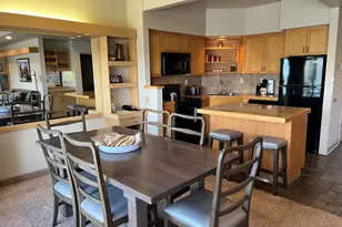 1974 Redtail Hawk Dr, Redmond, OR 97756 - Photo 3