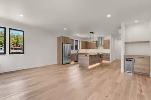 26 NW McCann Ave, Bend, OR 97703 - Photo 9