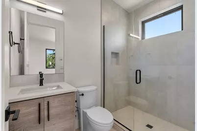 26 NW McCann Avenue #UNIT 4, Bend, OR 97703 - Photo 19