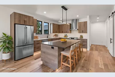 26 NW McCann Avenue #UNIT 4, Bend, OR 97703 - Photo 5