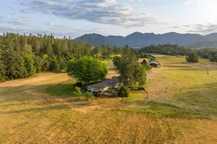 701 Messinger Rd, Grants Pass, OR 97527 - Photo 11