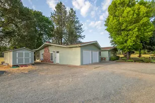 701 Messinger Rd, Grants Pass, OR 97527 - Photo 33