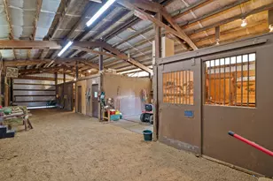 701 Messinger Rd, Grants Pass, OR 97527 - Photo 49