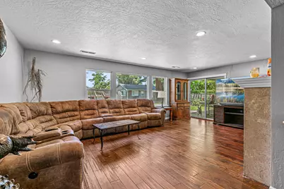 2631 Delta Waters Road, Medford, OR 97504 - Photo 11