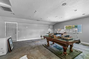 2631 Delta Waters Rd, Medford, OR 97504 - Photo 21