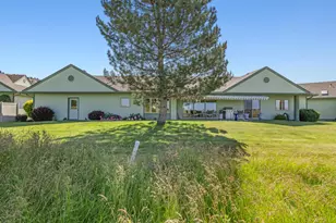 3414 Shield Crest Dr Dr, Klamath Falls, OR 97603 - Photo 5