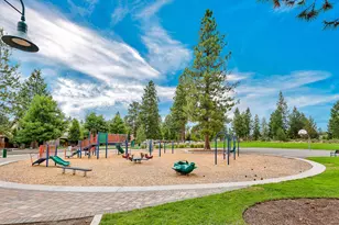 2589 NW Lemhi Pass Dr, Bend, OR 97703 - Photo 41