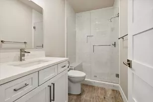 230 E Diamond Peak Ave, Sisters, OR 97759 - Photo 29