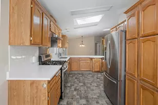 5648 Foothill Blvd, Grants Pass, OR 97526 - Photo 9