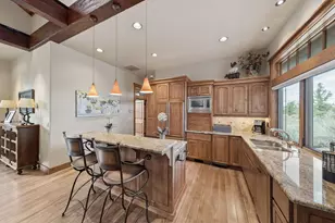 65930 Mariposa Ln, Bend, OR 97703 - Photo 49