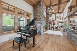 65930 Mariposa Ln, Bend, OR 97703 - Photo 9