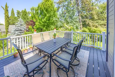 425 S 1st Street, Jacksonville, OR 97530 - Photo 15