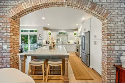 425 S 1st Street, Jacksonville, OR 97530 - Photo 5