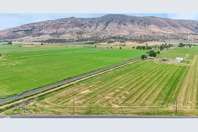 9452 Matney Way, Klamath Falls, OR 97603 - Photo 43