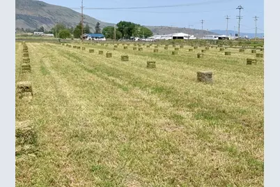 9452 Matney Way, Klamath Falls, OR 97603 - Photo 47