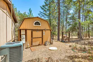 363 Kitty Dr, Eagle Point, OR 97524 - Photo 53