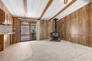 363 Kitty Dr, Eagle Point, OR 97524 - Photo 5