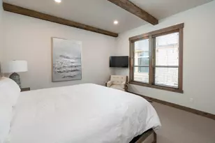 56887 Dancing Rock Loop, Bend, OR 97707 - Photo 15