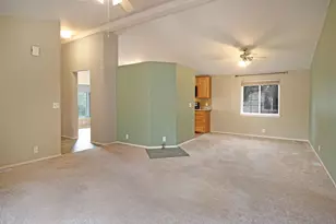 2567 NE Rosemary Dr, Bend, OR 97701 - Photo 3