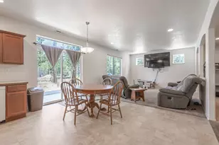 53090 Day Rd, La Pine, OR 97739 - Photo 11