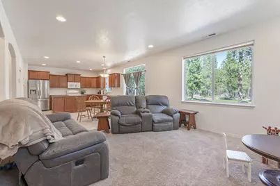 53090 Day Road, La Pine, OR 97739 - Photo 9