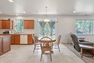 53090 Day Rd, La Pine, OR 97739 - Photo 9