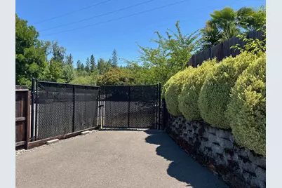 3351 SW Bennett Lane, Grants Pass, OR 97527 - Photo 45