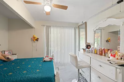 284 E Main Street, Eagle Point, OR 97524 - Photo 13