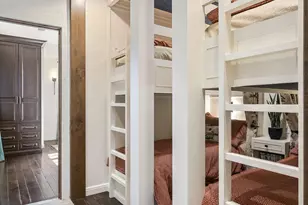 1843 NW Wild Rye Cir, Bend, OR 97703 - Photo 35