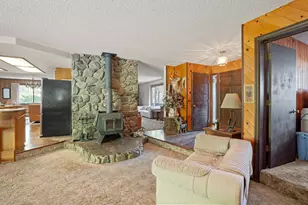 1625 Crow Rd, Merlin, OR 97532 - Photo 13