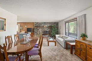 1625 Crow Rd, Merlin, OR 97532 - Photo 7