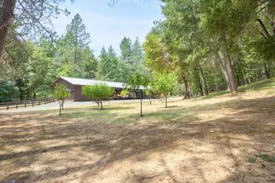 1625 Crow Road, Merlin, OR 97532 - Photo 43