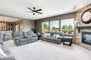 1926 SW 25th St, Redmond, OR 97756 - Photo 7