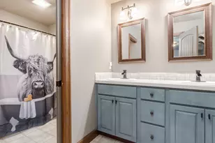 1926 SW 25th St, Redmond, OR 97756 - Photo 31