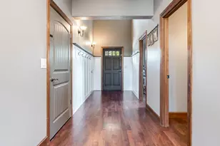 1926 SW 25th St, Redmond, OR 97756 - Photo 5