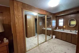 260 Lakeview Dr, Grants Pass, OR 97526 - Photo 17