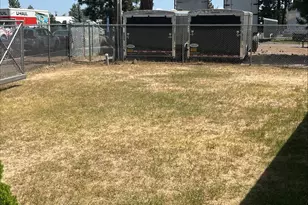 307 W Sisters Park Dr, Sisters, OR 97759 - Photo 5