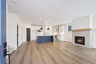 21145 NE Beall Dr, Bend, OR 97701 - Photo 5